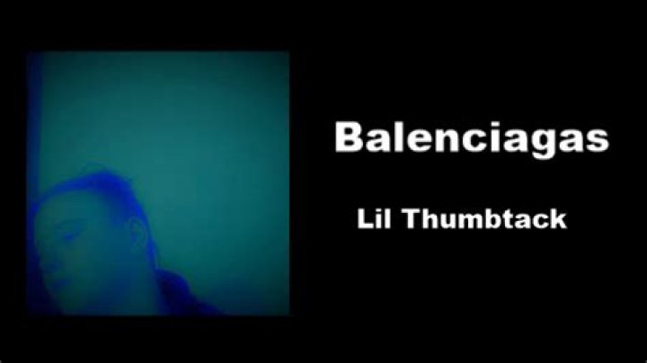 Balenciagas has on my feet lyrics