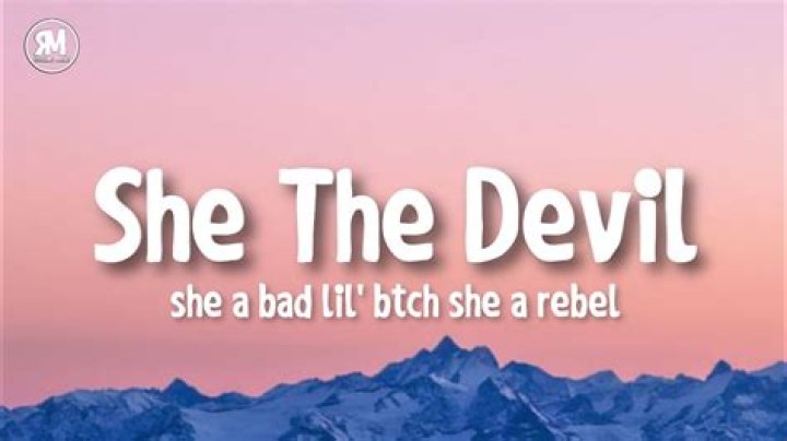 Uhhh she a bad bitch super duper thick lyrics